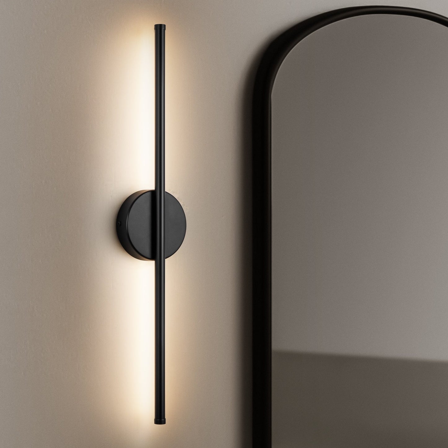 Applique murale linéaire moderne à 1 ampoule, noire, dorée et nickel, à LED, à intensité variable, pour salle de bain