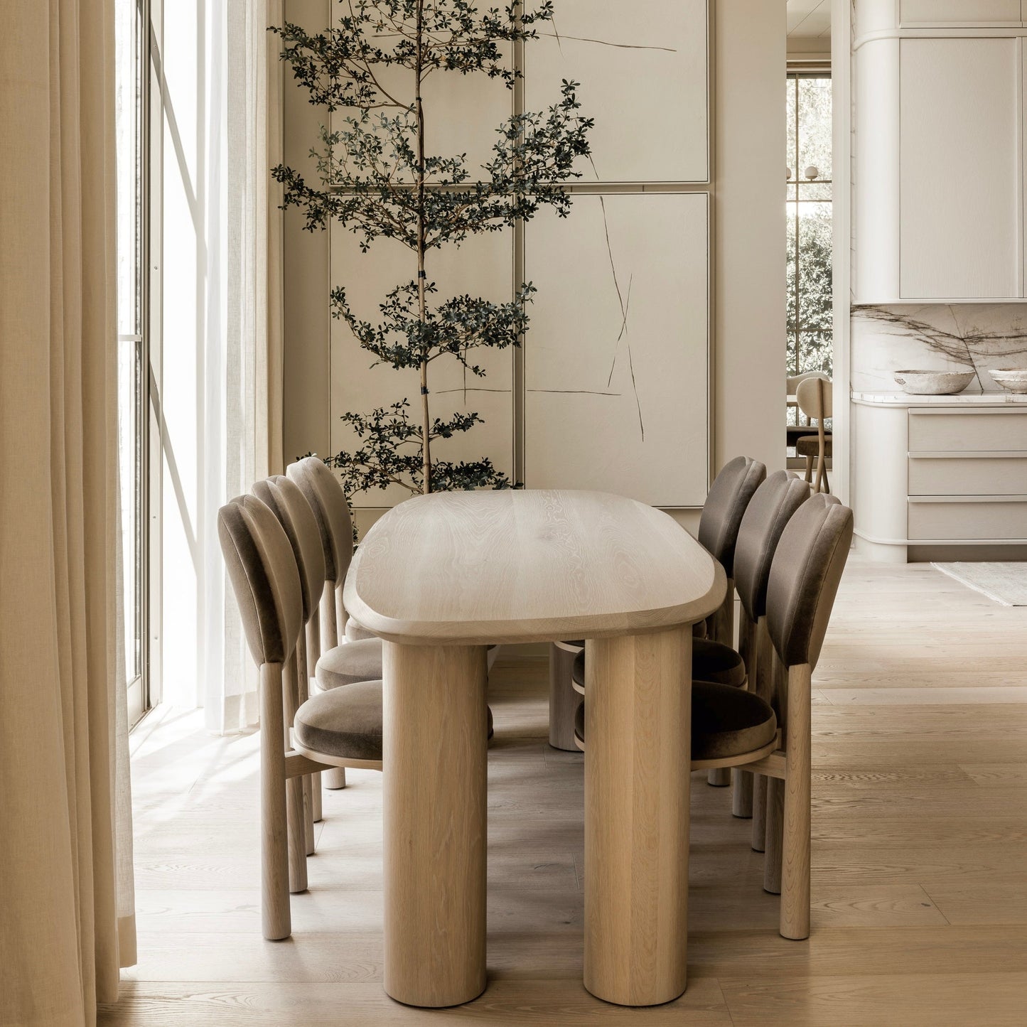 Chaise de salle à manger violette