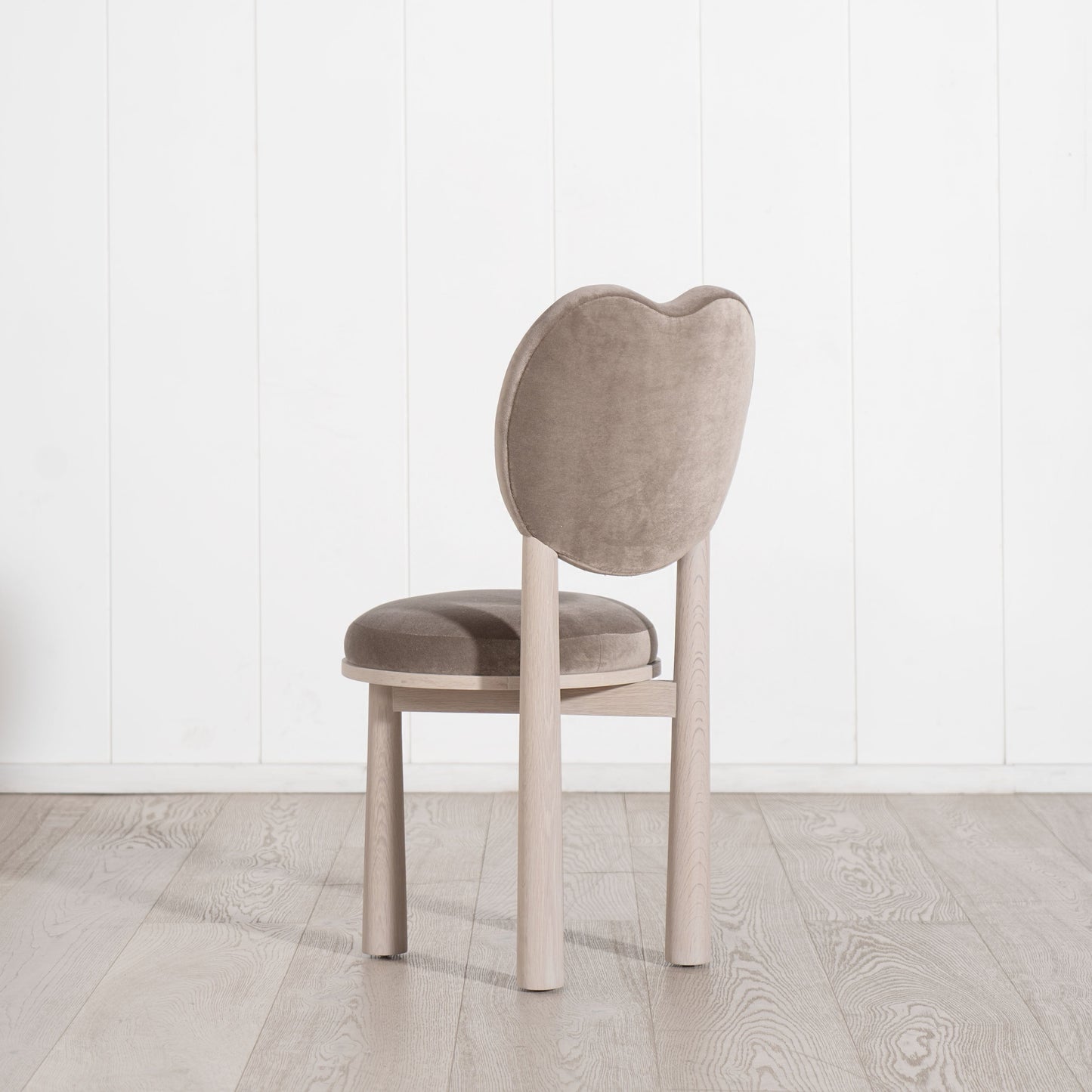 Chaise de salle à manger violette