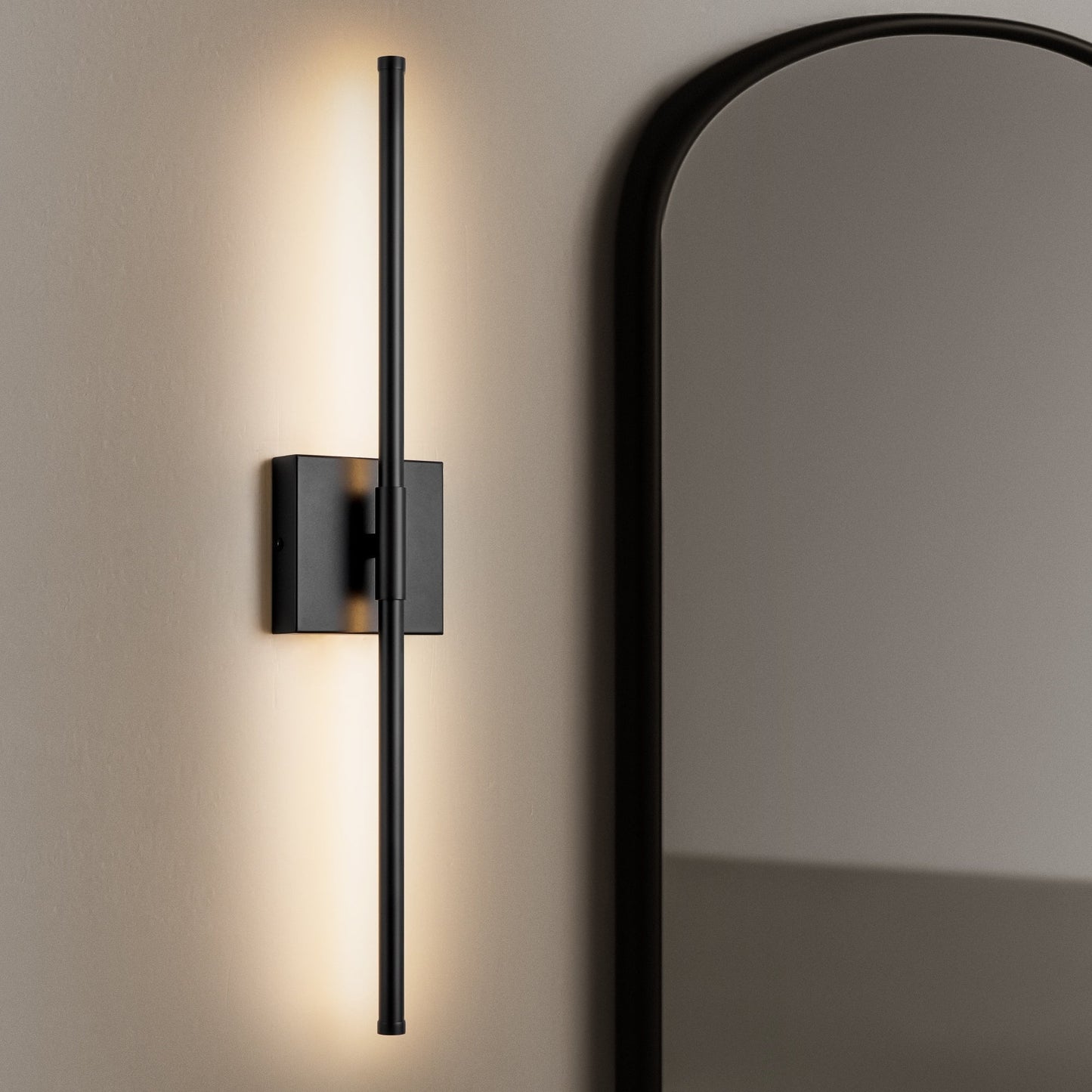 Applique murale de salle de bain à 1 lumière, linéaire et moderne, à intensité variable, à DEL intégrée, de 23,6 po