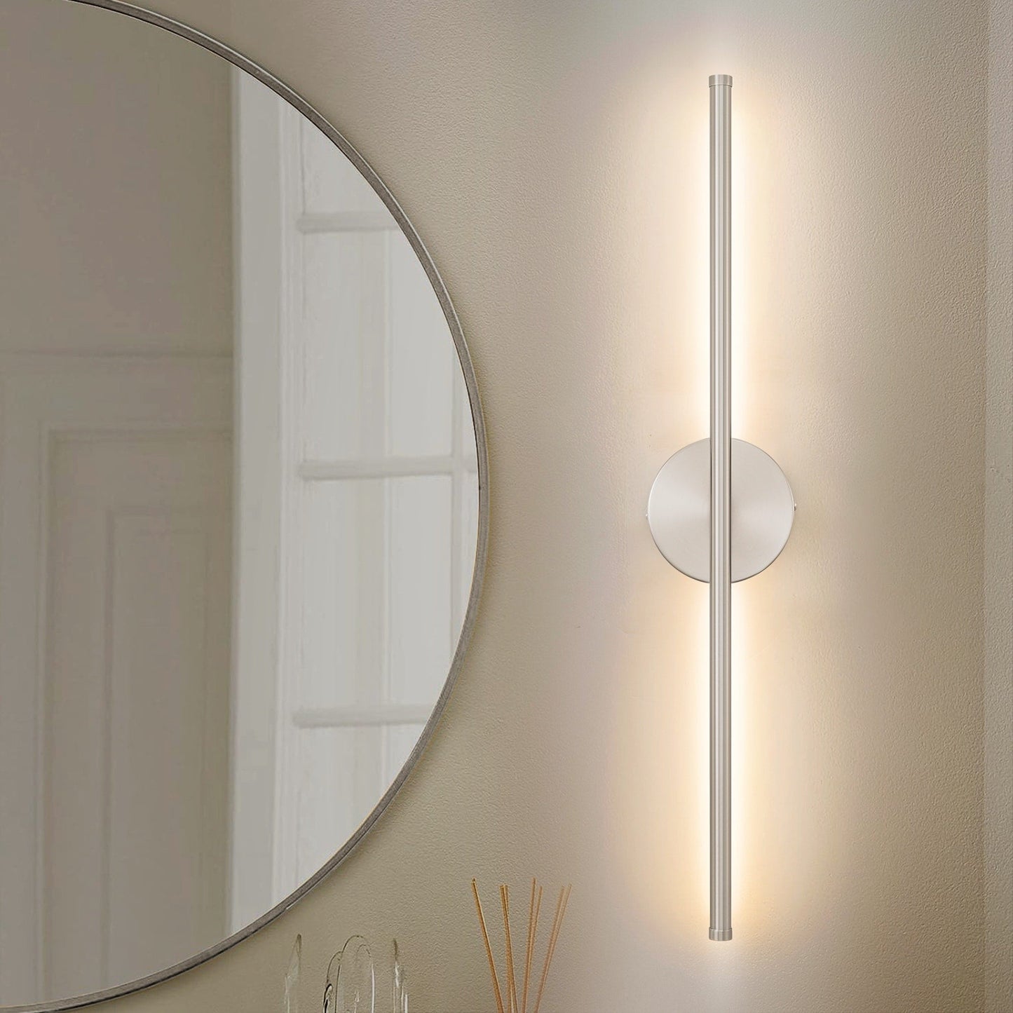 Applique murale de salle de bain à 1 lumière, linéaire et moderne, à intensité variable, à DEL intégrée, de 23,6 po