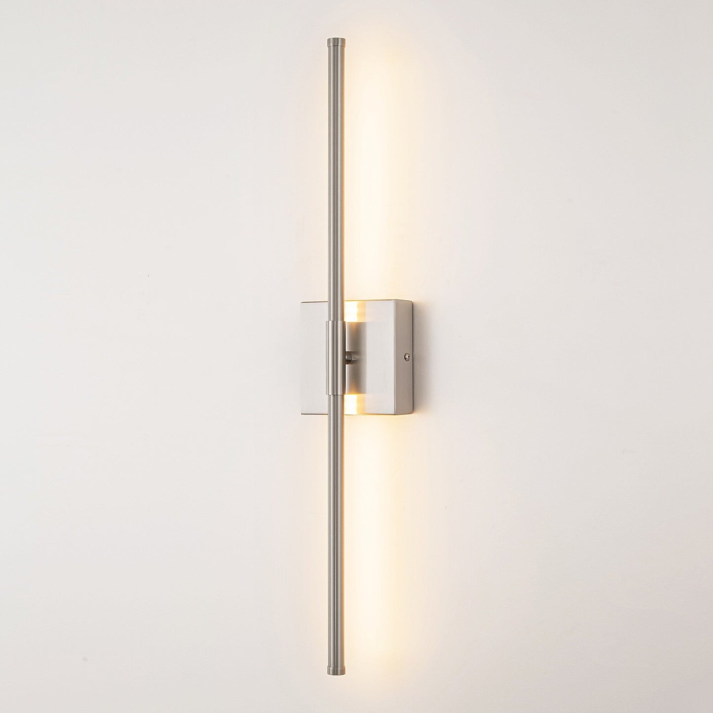 Applique murale de salle de bain à 1 lumière, linéaire et moderne, à intensité variable, à DEL intégrée, de 23,6 po