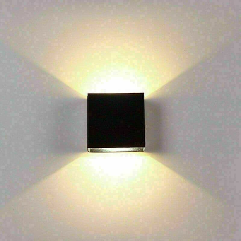 1 applique murale LED cube haut/bas
