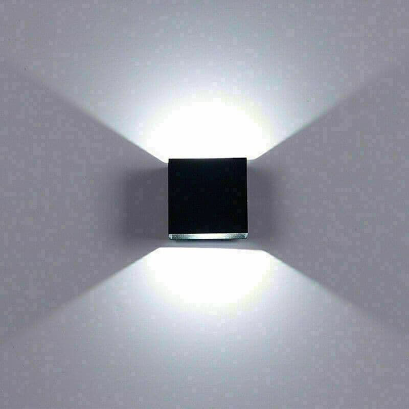 1 applique murale LED cube haut/bas
