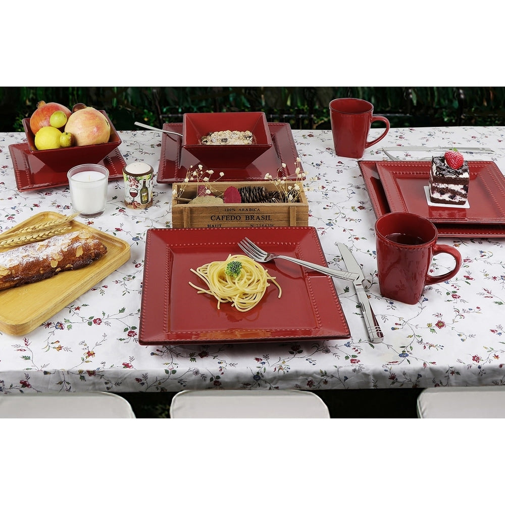 Service de table carré en grès perlé, 16 pièces, Lorren Home Trends, rouge