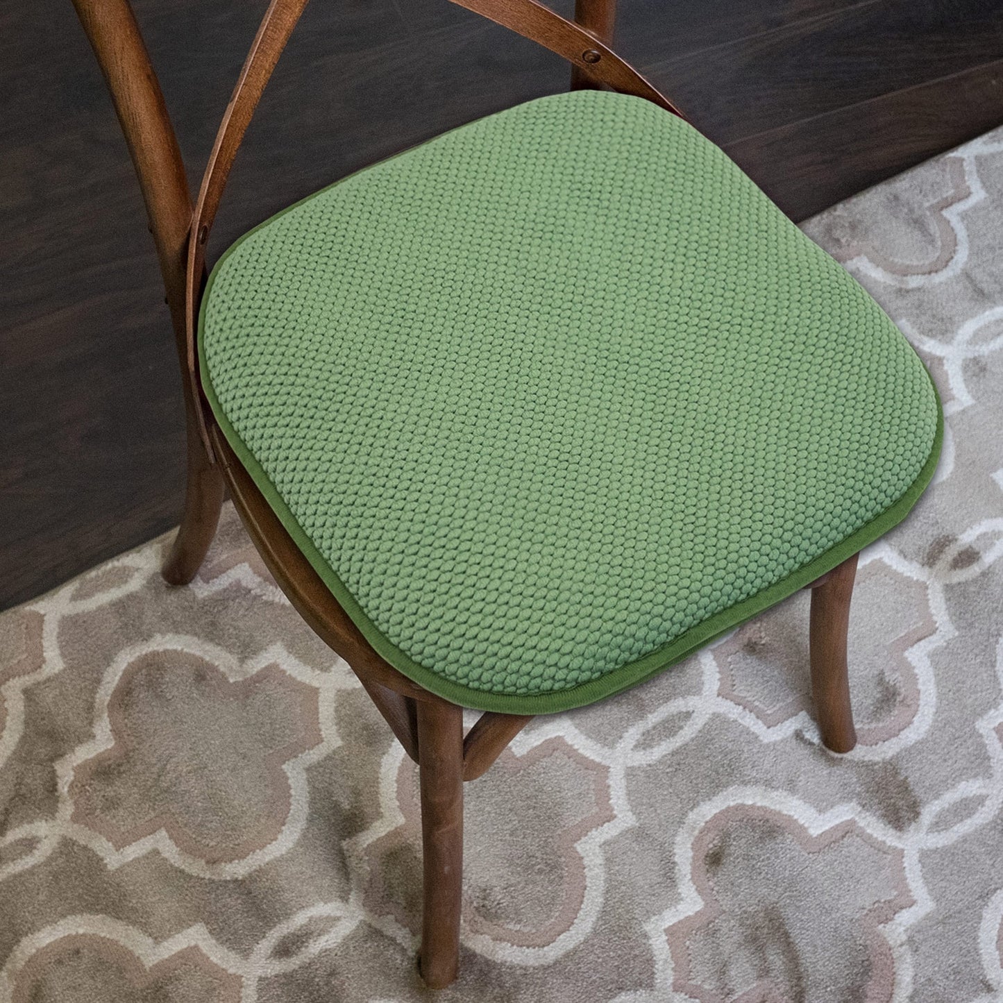 Coussins de siège carrés antidérapants en mousse à mémoire de forme de 16 po (2 ou 4) - 16 x 16