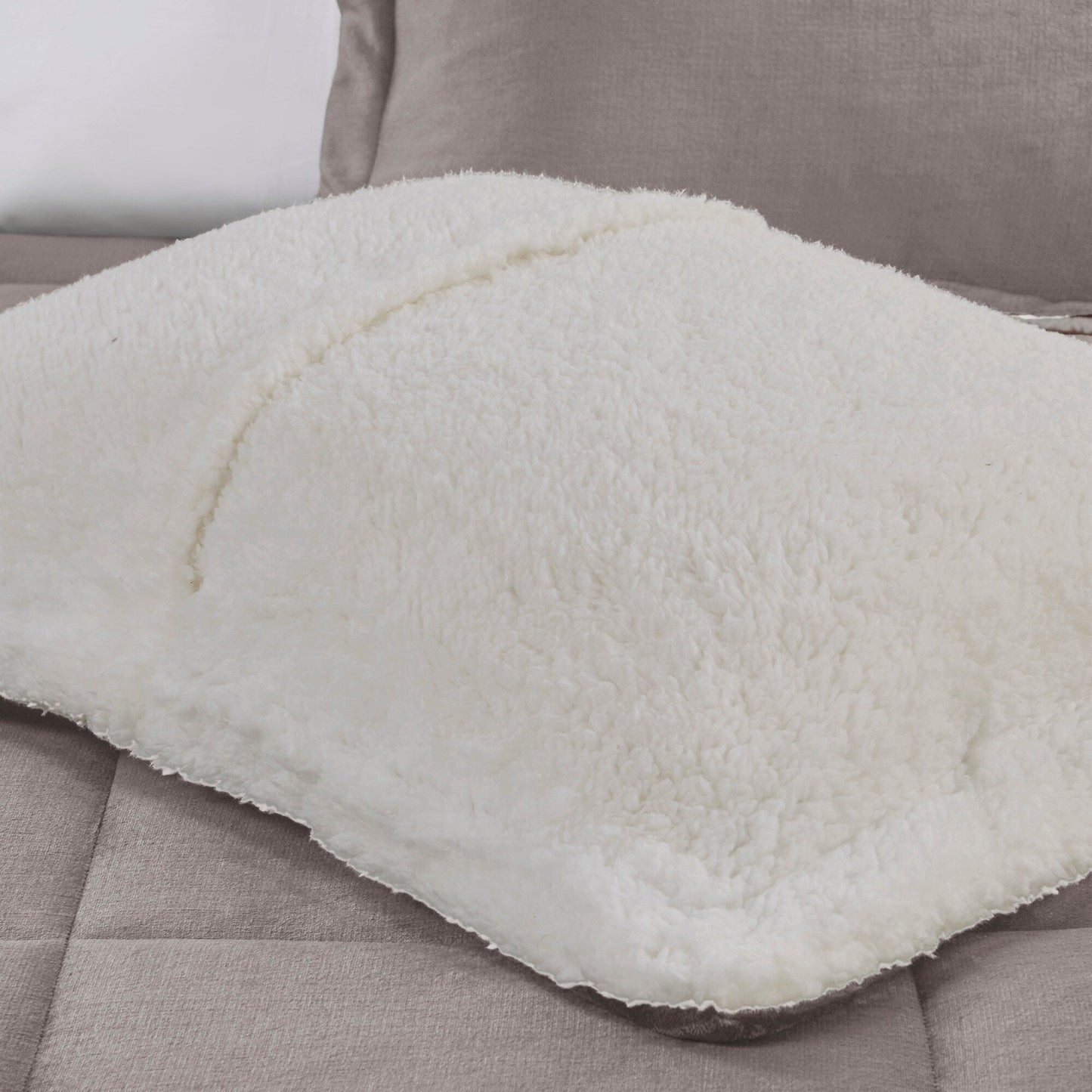 Parure de couette Woolrich Alton en duvet synthétique et sherpa