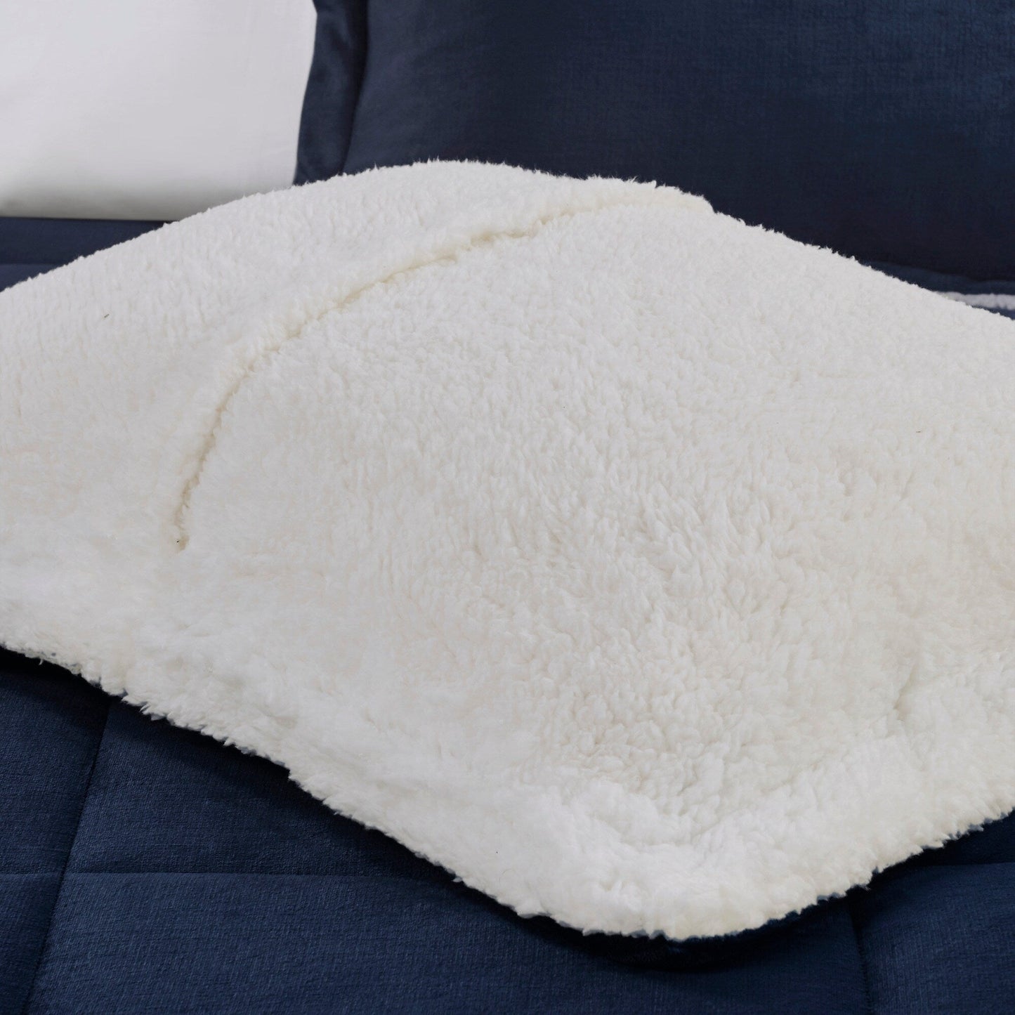 Parure de couette Woolrich Alton en duvet synthétique et sherpa