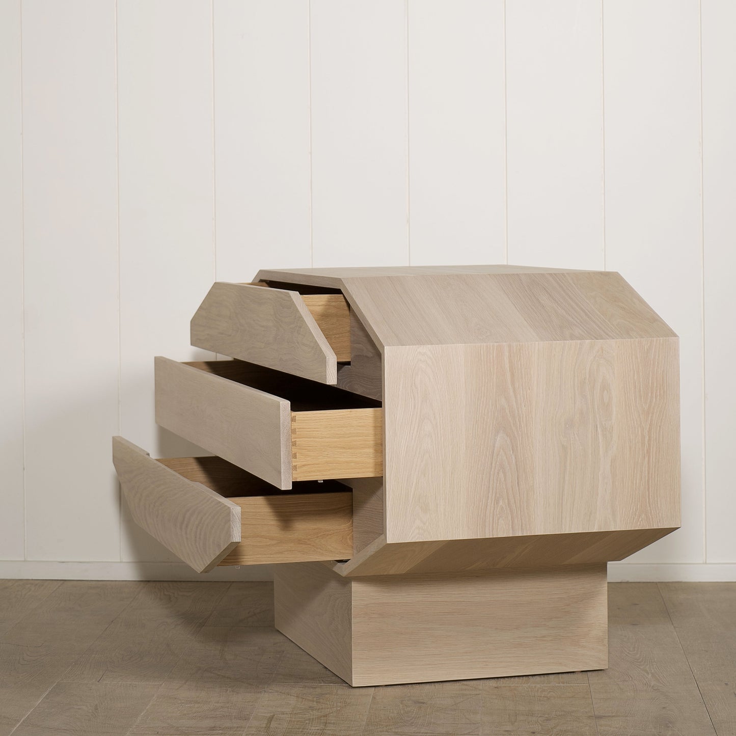 Commode Brighton