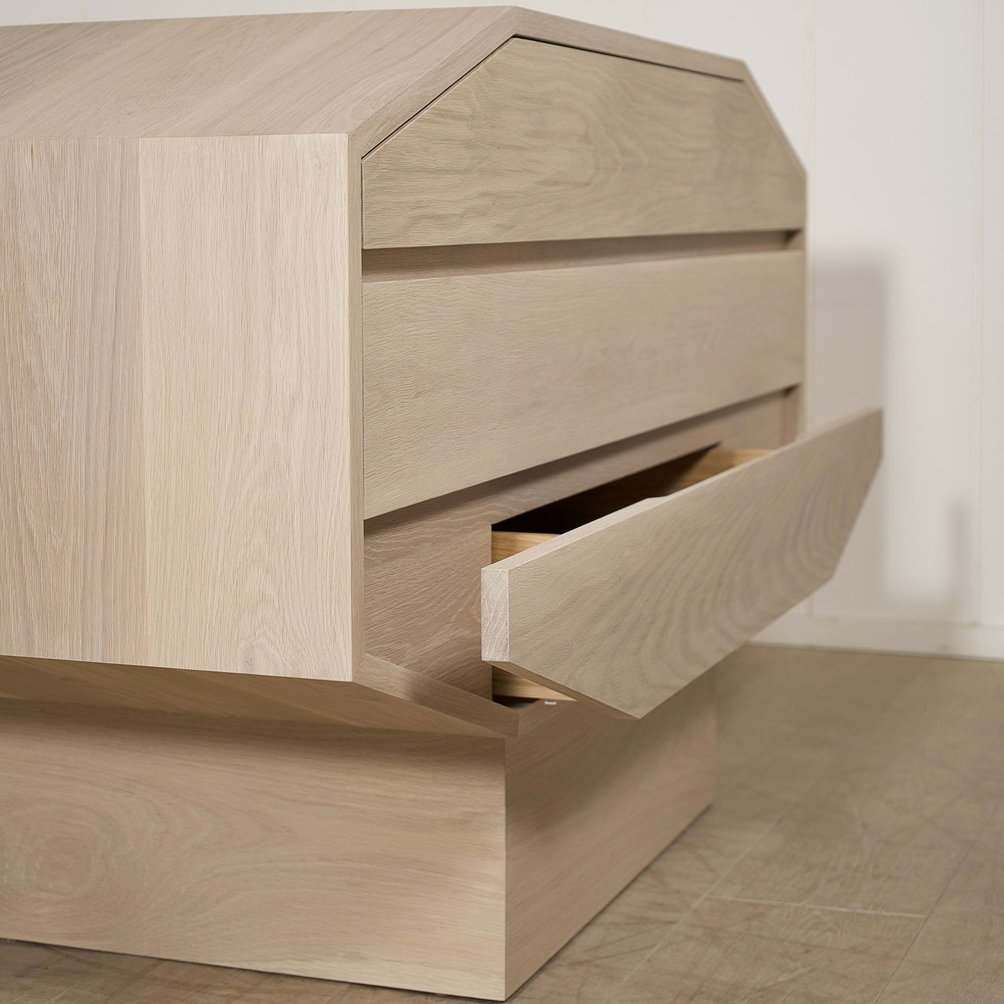 Commode Brighton