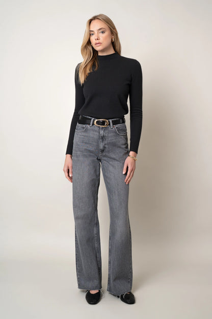 The Luxe Lightweight Mockneck