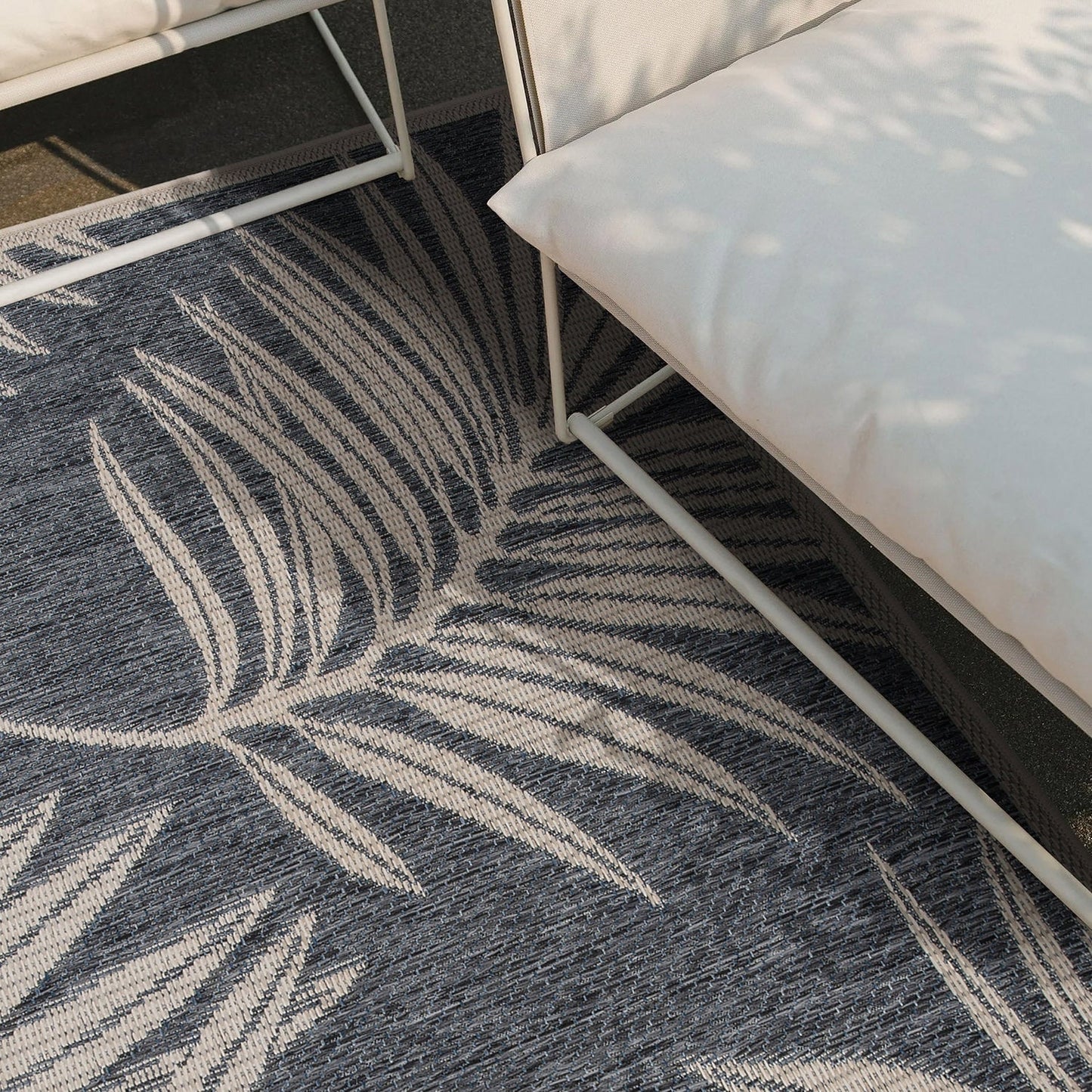 Tapis d'intérieur/extérieur contemporain à motif floral World Rug Gallery