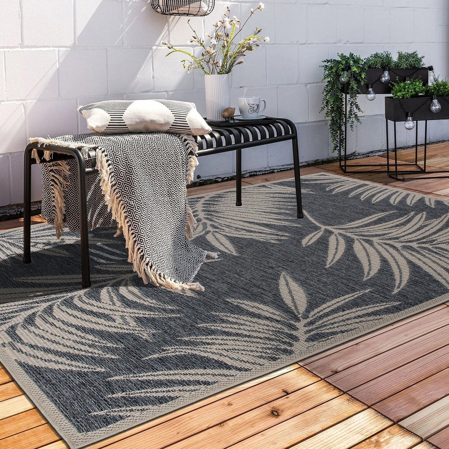 Tapis d'intérieur/extérieur contemporain à motif floral World Rug Gallery