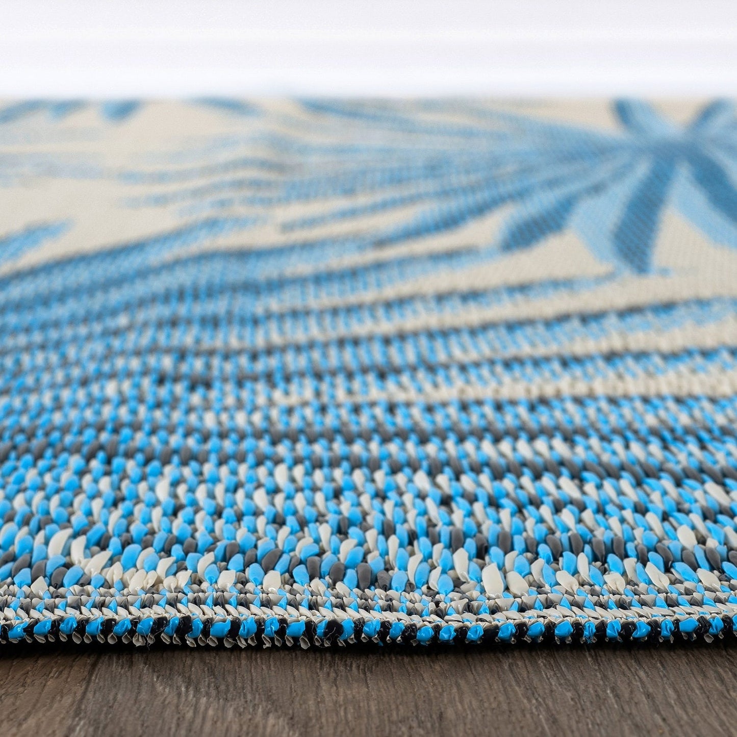 Tapis d'extérieur réversibles en plastique recyclé à motif floral tropical de la World Rug Gallery