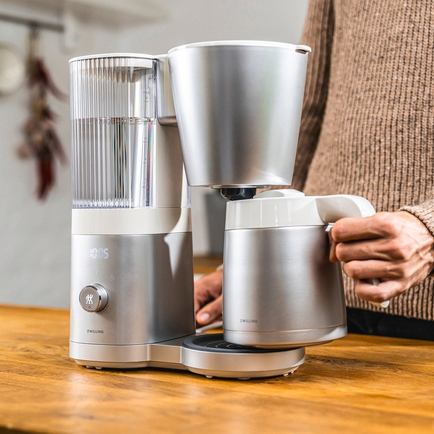 Cafetière filtre ZWILLING Enfinigy avec carafe isotherme 10 tasses, récompensée par la norme SCA Golden Cup - 2,5 pintes