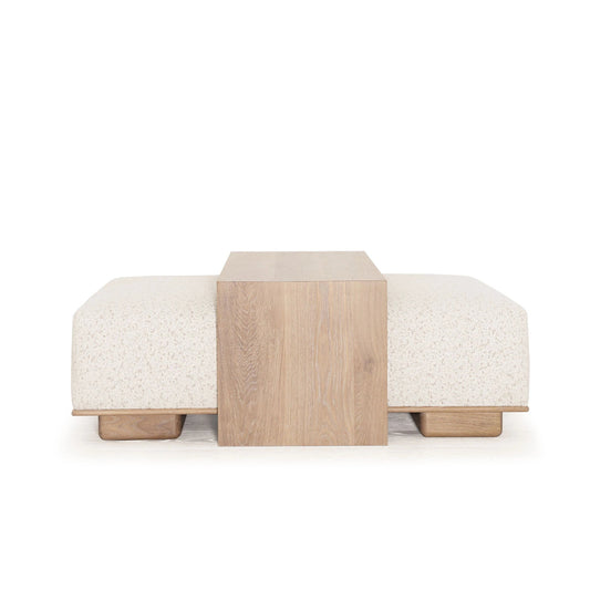 Noé avec table et banc