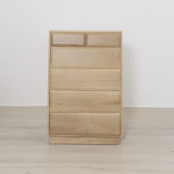 Commode haute conique