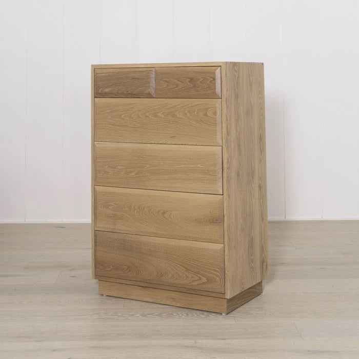 Commode haute conique